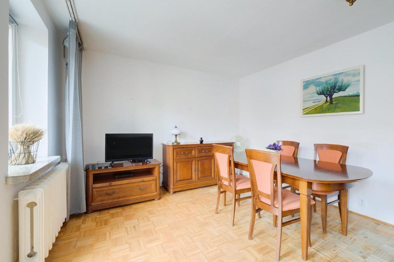 2 Bedroom Apartment In Green Location Varsavia Esterno foto