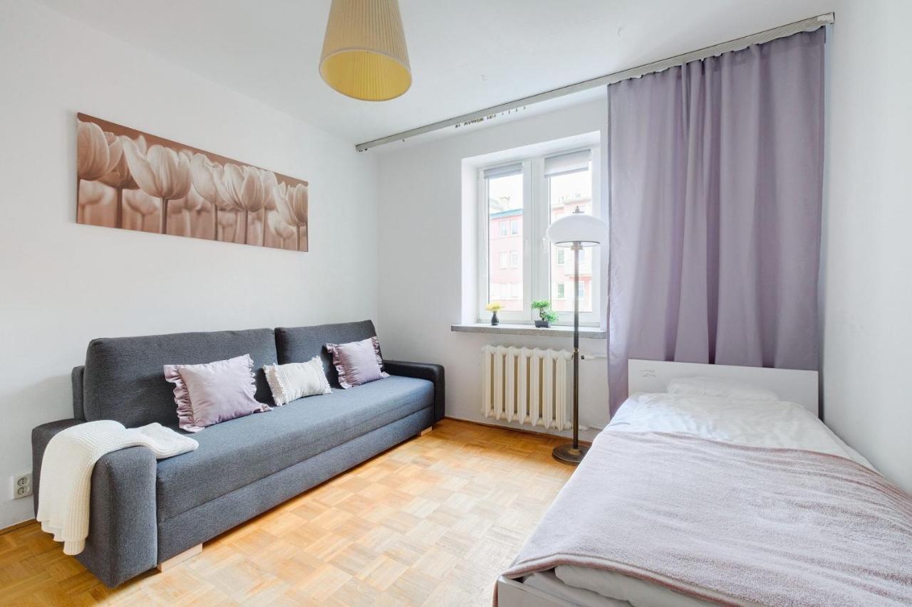 2 Bedroom Apartment In Green Location Varsavia Esterno foto