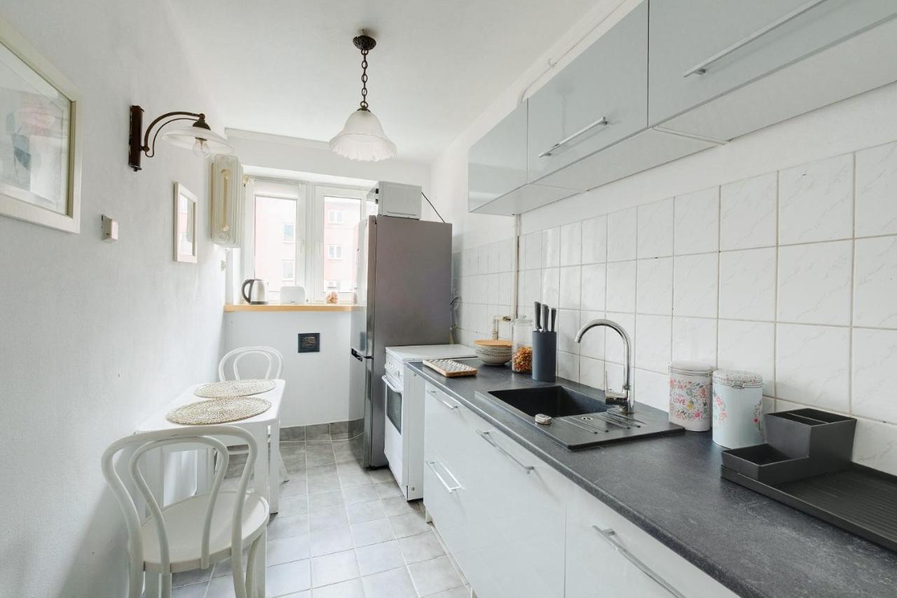 2 Bedroom Apartment In Green Location Varsavia Esterno foto